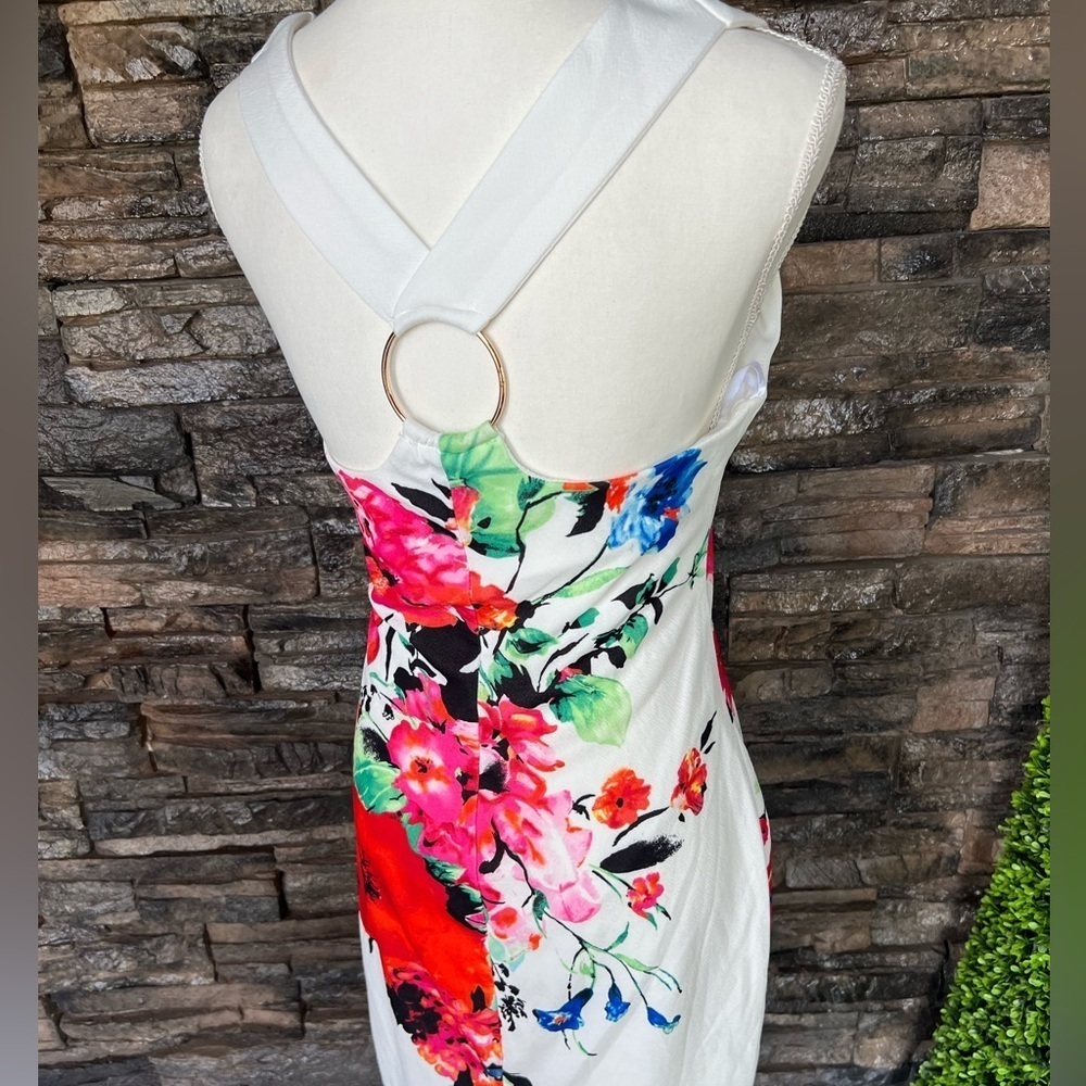 Premier Vibrant Floral Midi Dress - Picture 3 of 9